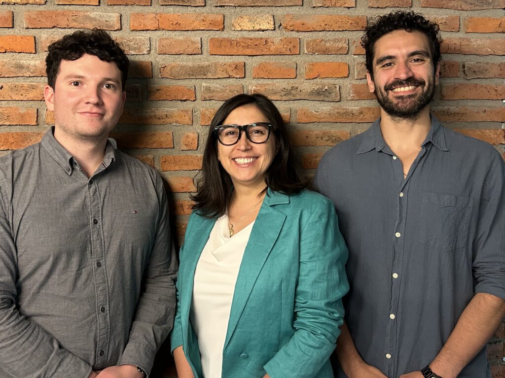 Juan Romero (Full-stack Developer), Jacqueline Harris (Head of Customer Success) and Nicolás Torres (Head of Software Development)